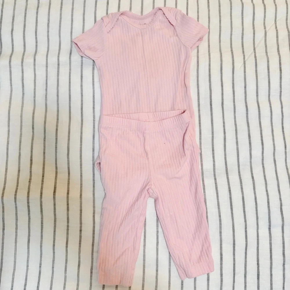 Adorable Baby‎ Clothing Sets in Pink and White Bundles